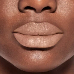 Shiseido Colorgel Lip Balm -Collistar Negozio 644ba2155fb8e07e843ba549