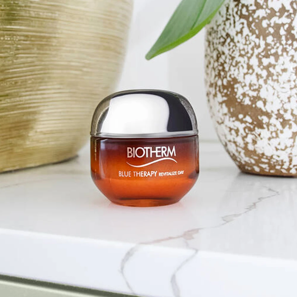 Biotherm Blue Therapy Amber Algae Revitalize Day Cream 50 Ml 6 Biotherm Blue Therapy Amber Algae Revitalize Day Cream 50 Ml - immagine 4