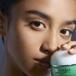 Biotherm Aquasource Crema Pelli Normali E Miste 50 Ml -Collistar Negozio 6497a038e39ee162e8cbd94b