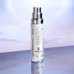 Sisley All Day All Year Essential Anti-Aging Protection 50 Ml -Collistar Negozio 649a4125e39ee1c22a4ff9d5